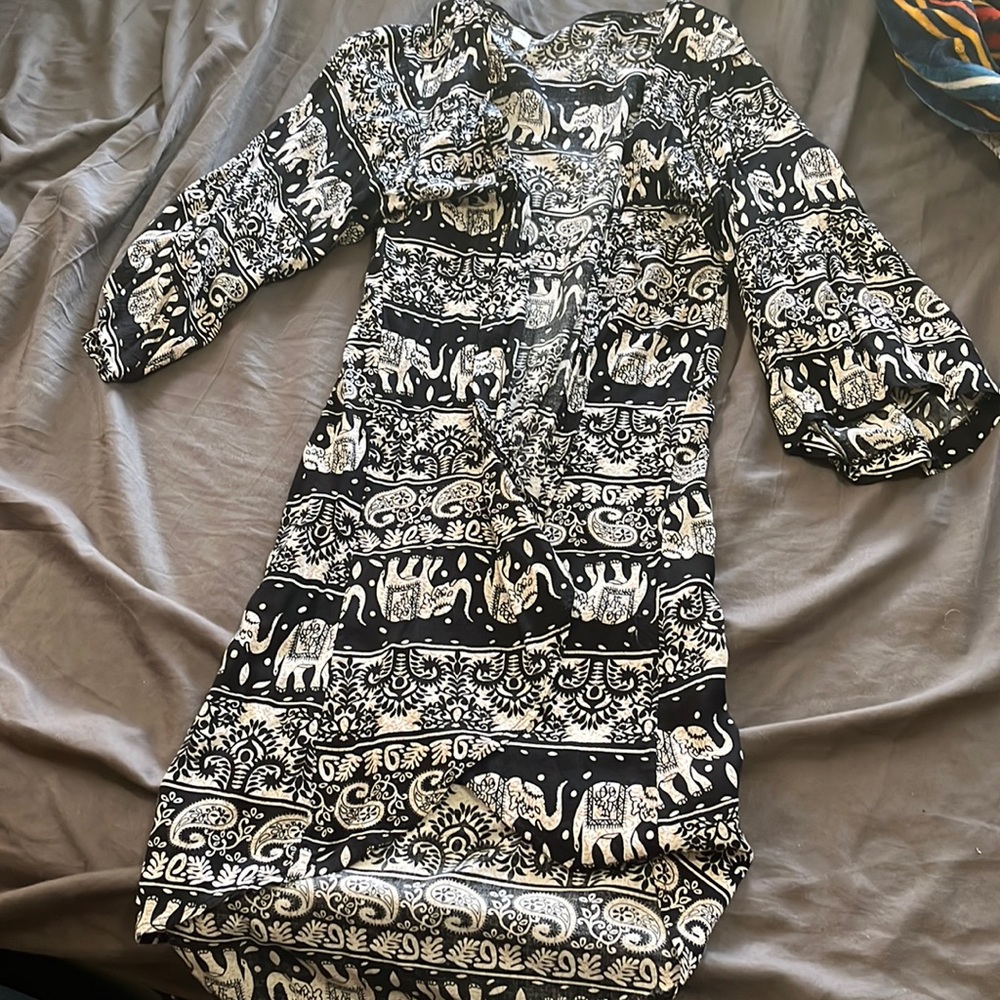 Black and White elephant kimono